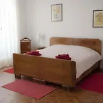 Πανσιόν Domus Liberta - Boutique