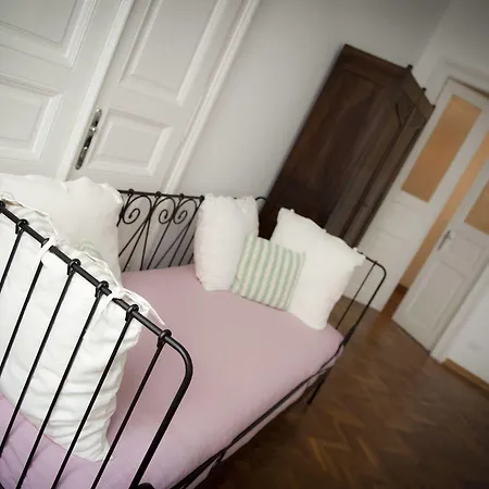 Domus Liberta Guest house