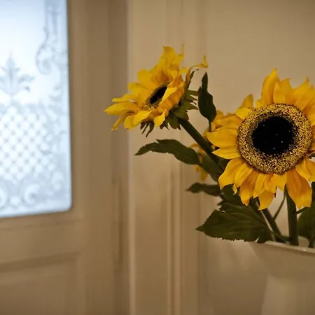 Domus Liberta - Boutique Гостевой дом Триест