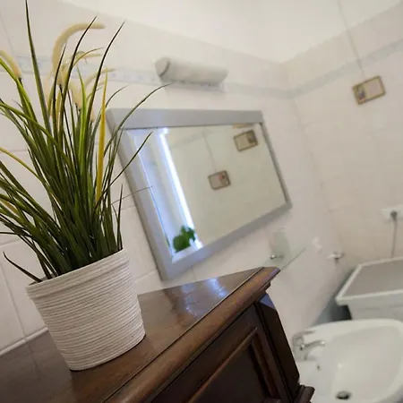 Guest house Domus Liberta 4*