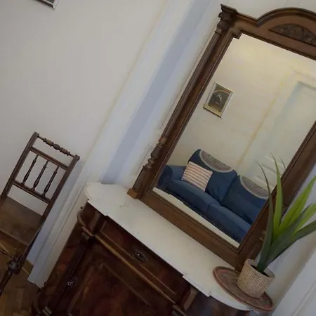 Domus Liberta - Boutique Триест