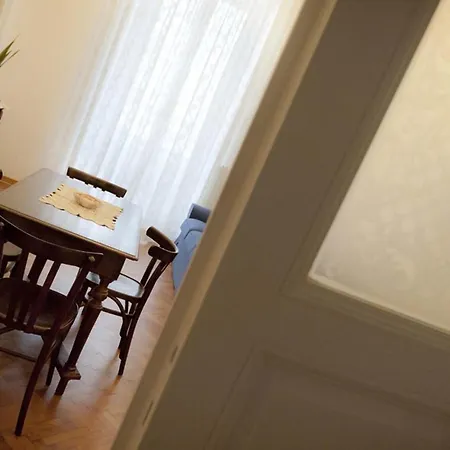 Domus Liberta - Boutique Триест